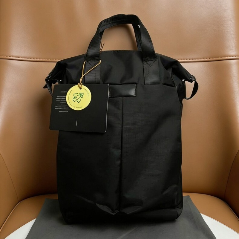 Luxury Tokyo TotePack 20L Unis - огляд і ціна Luxury Bags Laptop